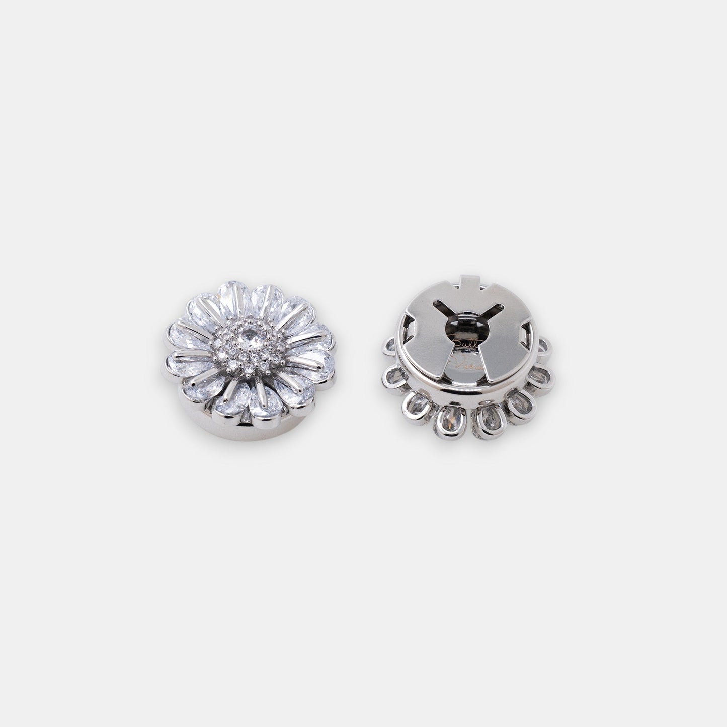 Bellis Button Cover Set – Full-Bloom Cubic Zirconia Daisy in Gold or Silver