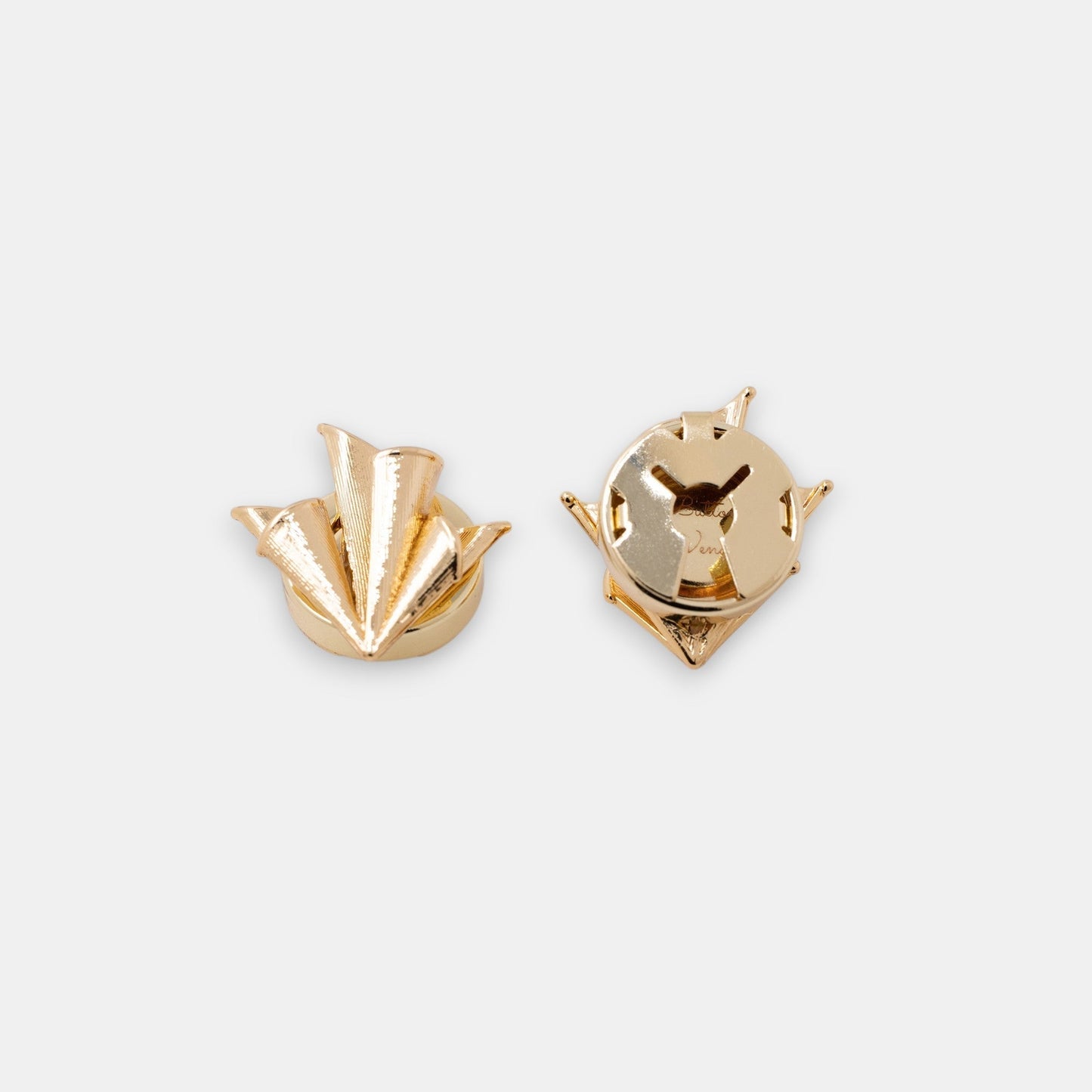 Foulard Button Cover Set – 22K Gold Sculptural Silk-Drape Statement Piece